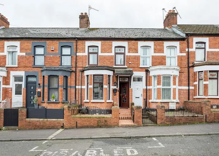 Central Belfast Town House